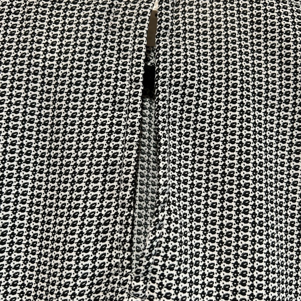 Creation‎ blouse mock neck size 14 key hole - Picture 8 of 8